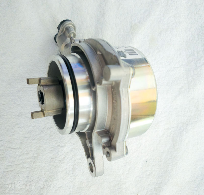BMW Vacuum Pump for M57N2 - Pierburg 11667791232 | Pierburg