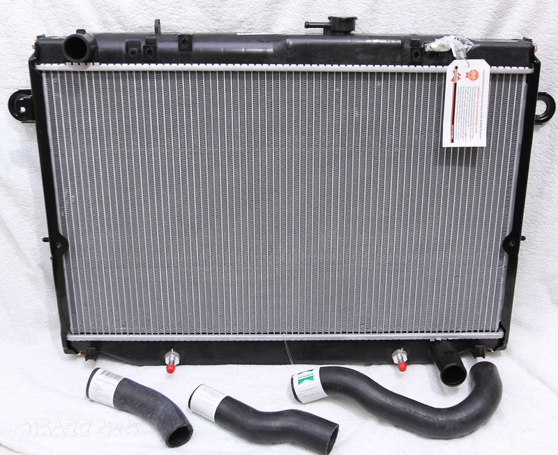 Adrad Alloy / Plastic Radiator for Toyota Landcruiser 105 Series Auto Petrol 98-02 FZJ105 | Adrad