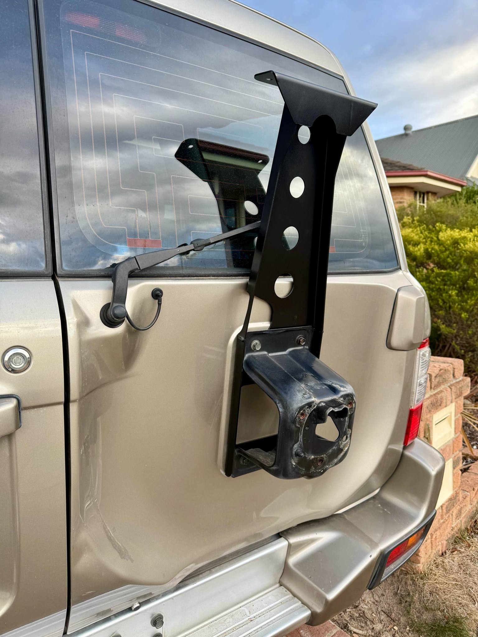 Racebred 4wd Rear Light Bar / Work Light Pole for Nissan Patrol GQ / GU | Racebred 4wd