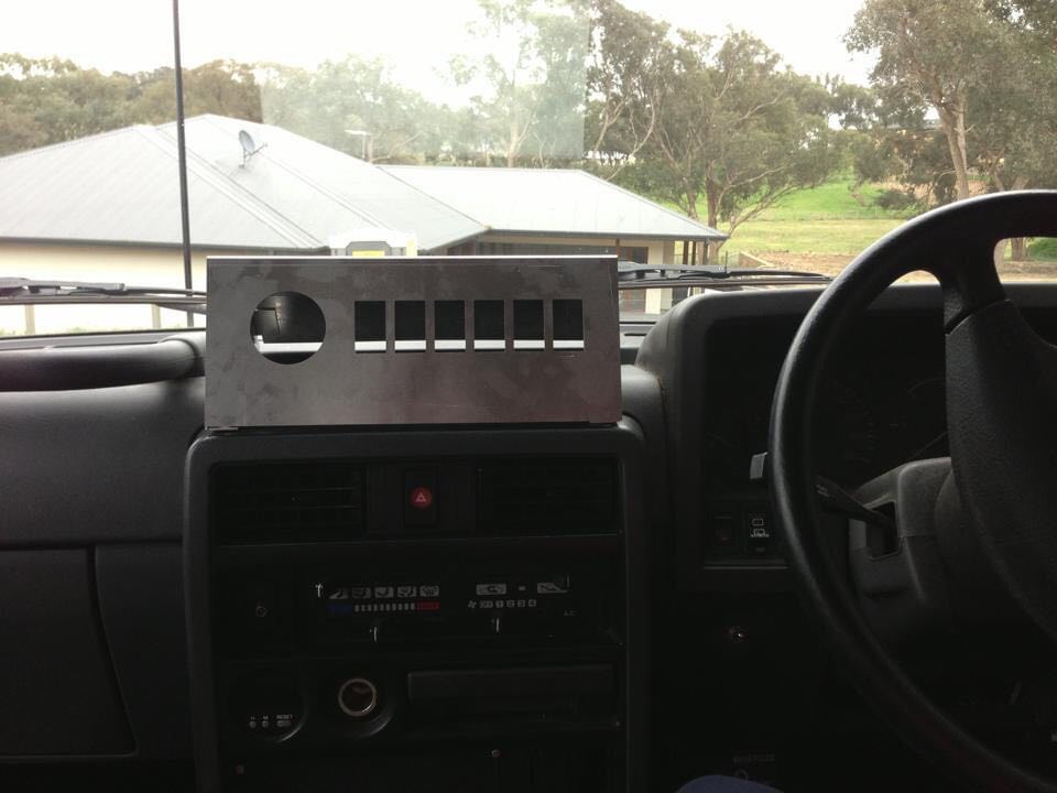 GQ Patrol Dash Switch & Gauge Pod | QIKAZZ 4x4 & Camping