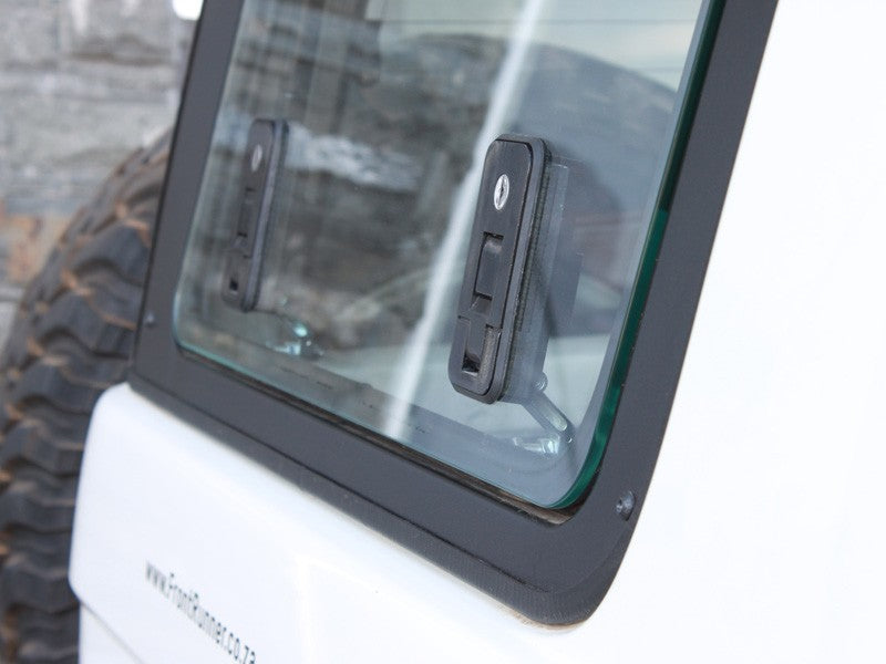 Gullwing Window / Right Hand Side Glass for Toyota Land Cruiser 76 - by Front Runner | Front Runner