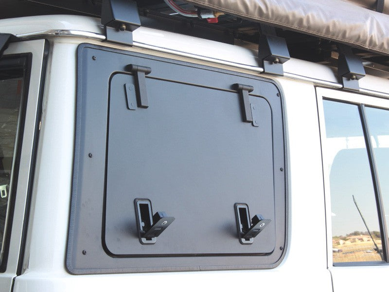Gullwing Window / Right Hand Side Aluminium for Toyota Land Cruiser 76 - by Front Runner | Front Runner