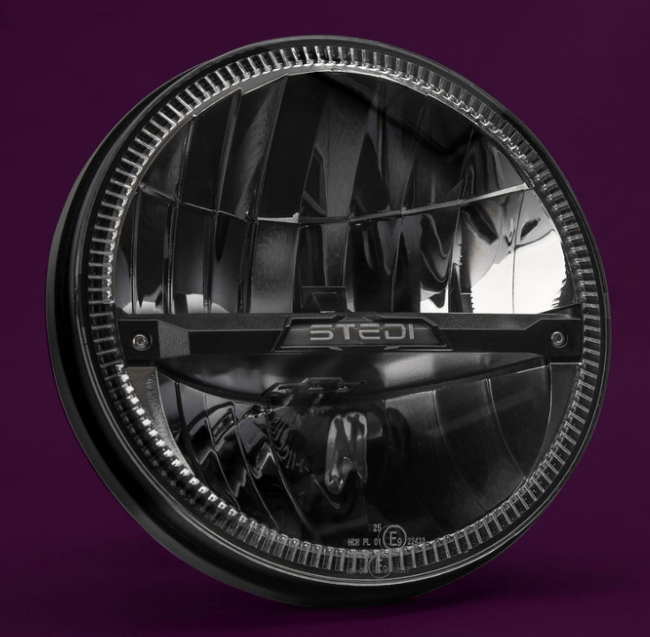 Stedi 7 inch Homage LED Headlight - Black (3000K) | Stedi