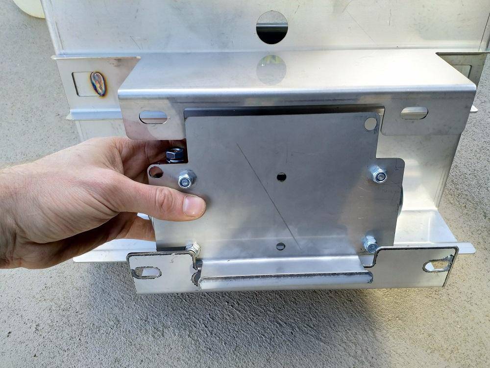 Disco Solutions Land Rover Discovery 2 & 2a Dual Battery Box | Disco Solutions