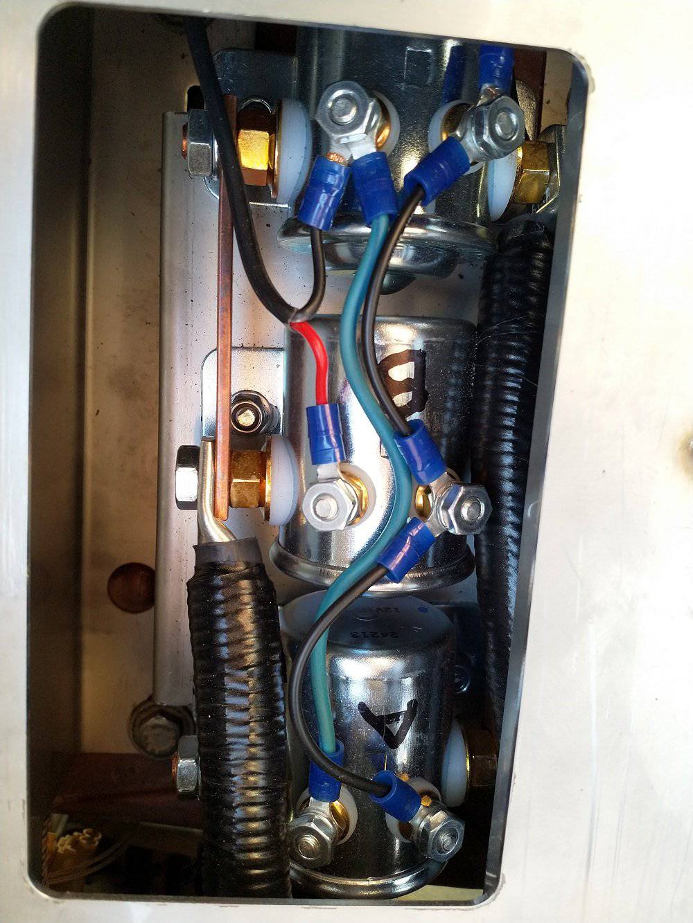 Disco Solutions Land Rover Discovery 2 & 2a Dual Battery Box | Disco Solutions