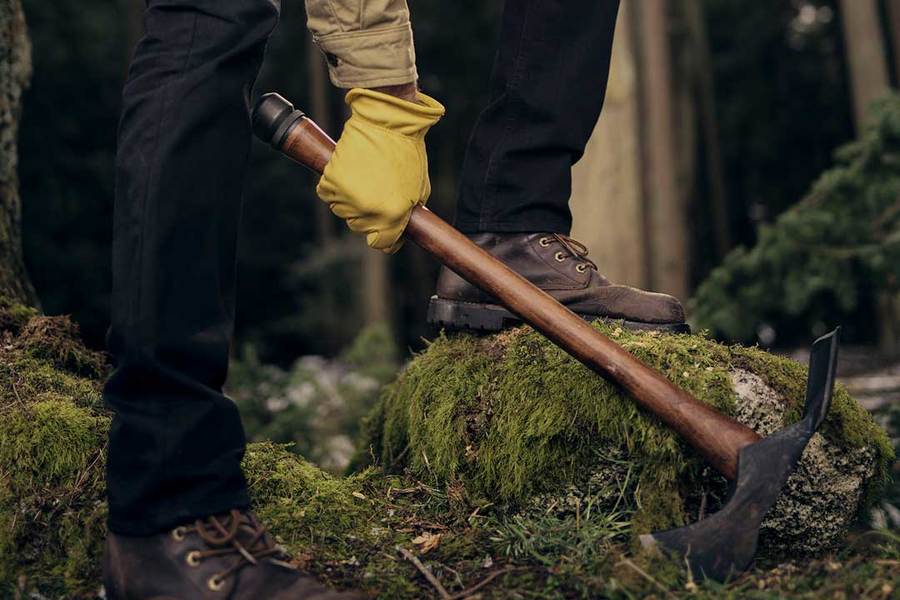 Barebones Pulaski Axe and Waxed Canvas Sheath | Barebones