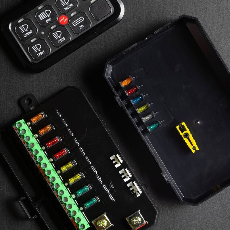 Roadpower Switch Panel 8 Way 10-30V 60A On/Off or Momentary 2 x High Beam Inputs 4 Colour Backlit | Roadpower