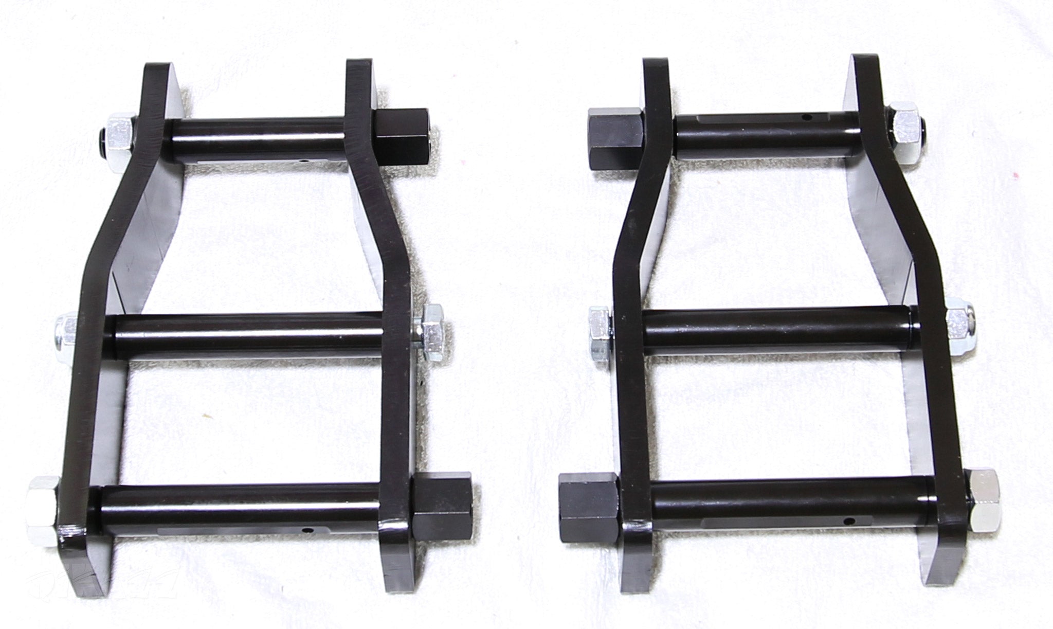 Roadsafe 4wd 50mm Extended Shackle Pair for Holden RG Colorado & Isuzu Dmax - Anti Inversion | Roadsafe