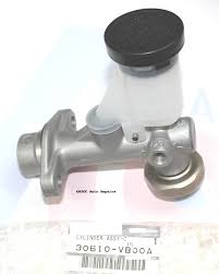 Nissan Patrol GU Y61 Genuine Clutch Master Cylinder | Nissan
