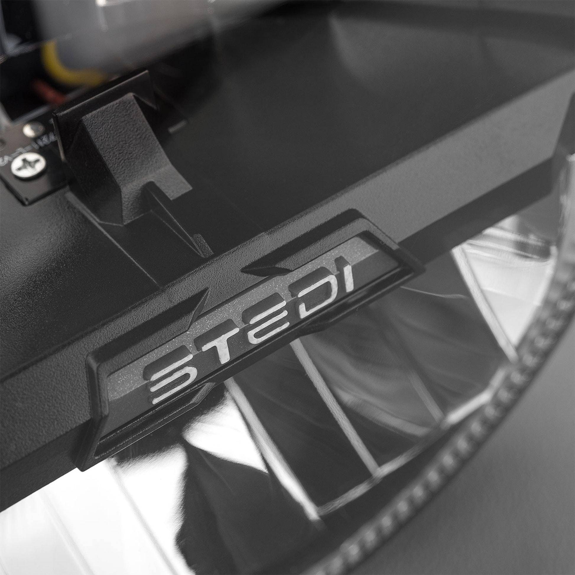 Stedi 7 inch Homage LED Headlight - Black (3000K) | Stedi