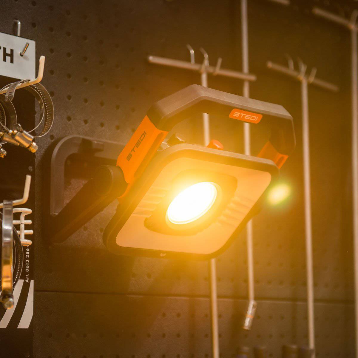 Stedi T3000 LED Area Light | Stedi