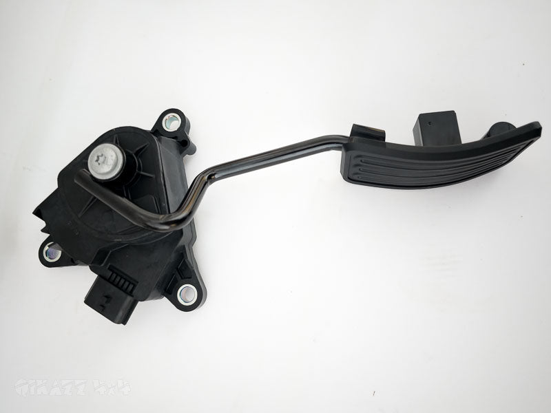 Genuine Nissan Patrol GU Throttle Pedal suit ZD30 Common Rail Models