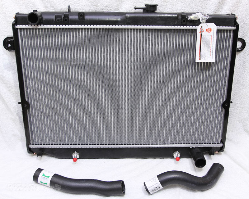 Adrad Alloy / Plastic Radiator for Toyota Landcruiser 105 Series Manual Auto 4/98-07 HZJ105 | Adrad