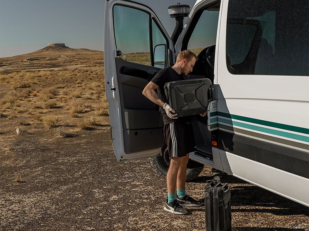 20l Fuel Jerry Can - Black Steel Finish | Front Runner