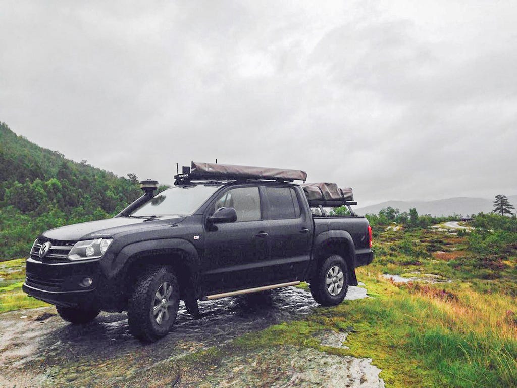 Volkswagen Amarok (2010-2022) Slimline II Roof Rack Kit | Front Runner
