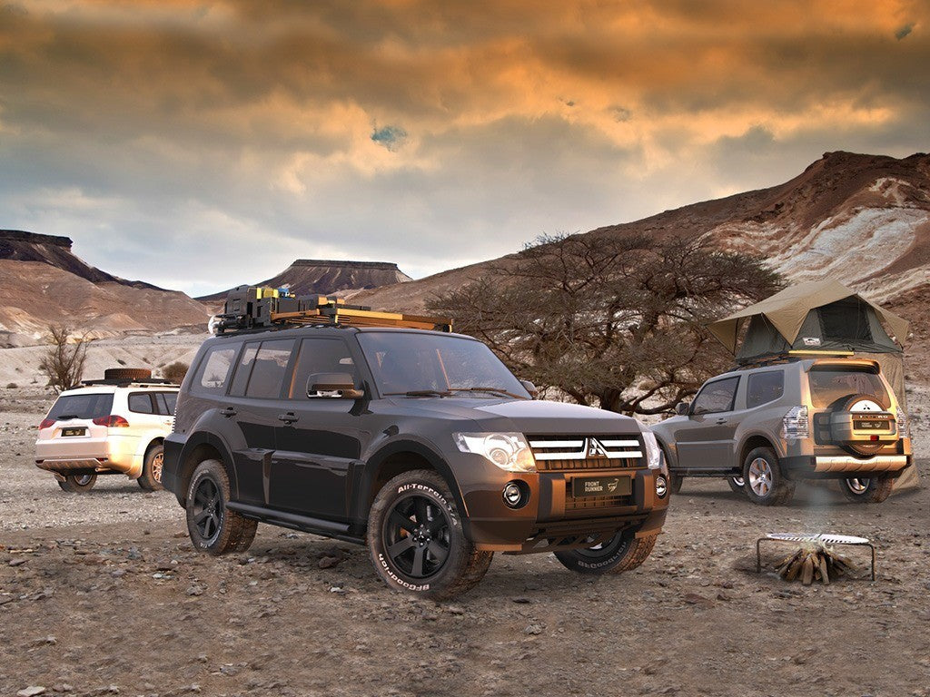 Mitsubishi Pajero LWB (1991-1999) Slimline II Roof Rack Kit - by Front Runner | Front Runner